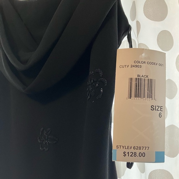 Black full length formal. - Picture 2 of 4